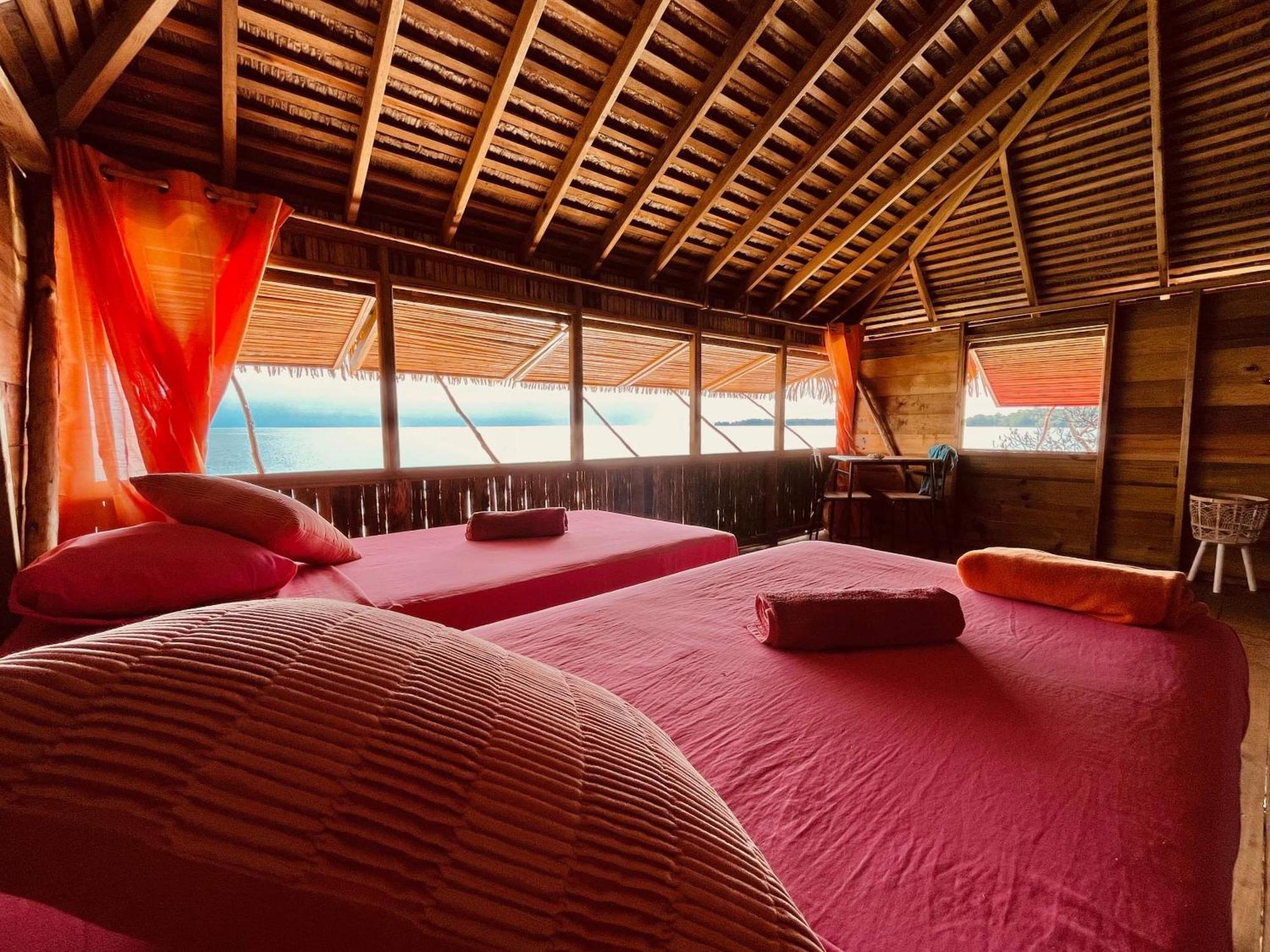Urraca Monkey Island Eco Resort (Adults Only) Punta Laurel Exterior foto