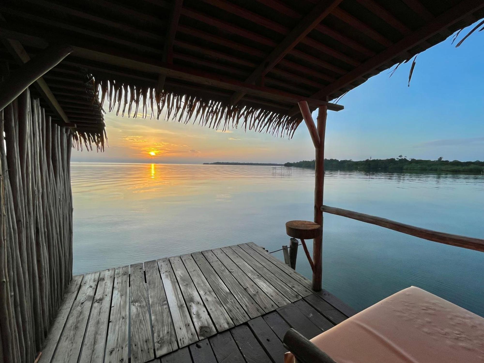 Urraca Monkey Island Eco Resort (Adults Only) Punta Laurel Exterior foto
