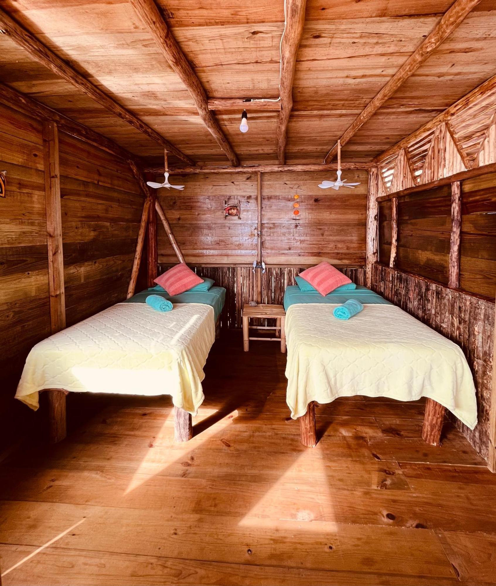 Urraca Monkey Island Eco Resort (Adults Only) Punta Laurel Exterior foto
